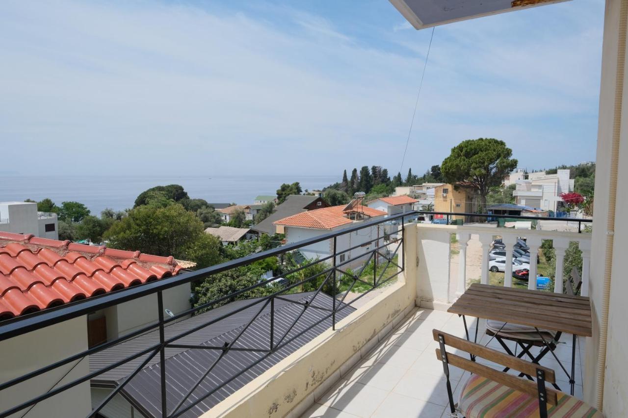 Mehilli Hotel Dhërmi Exteriör bild