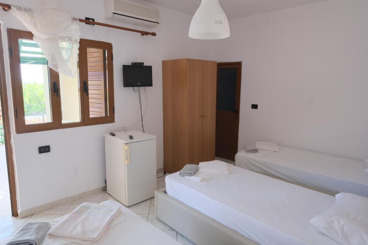 Mehilli Hotel Dhërmi Exteriör bild