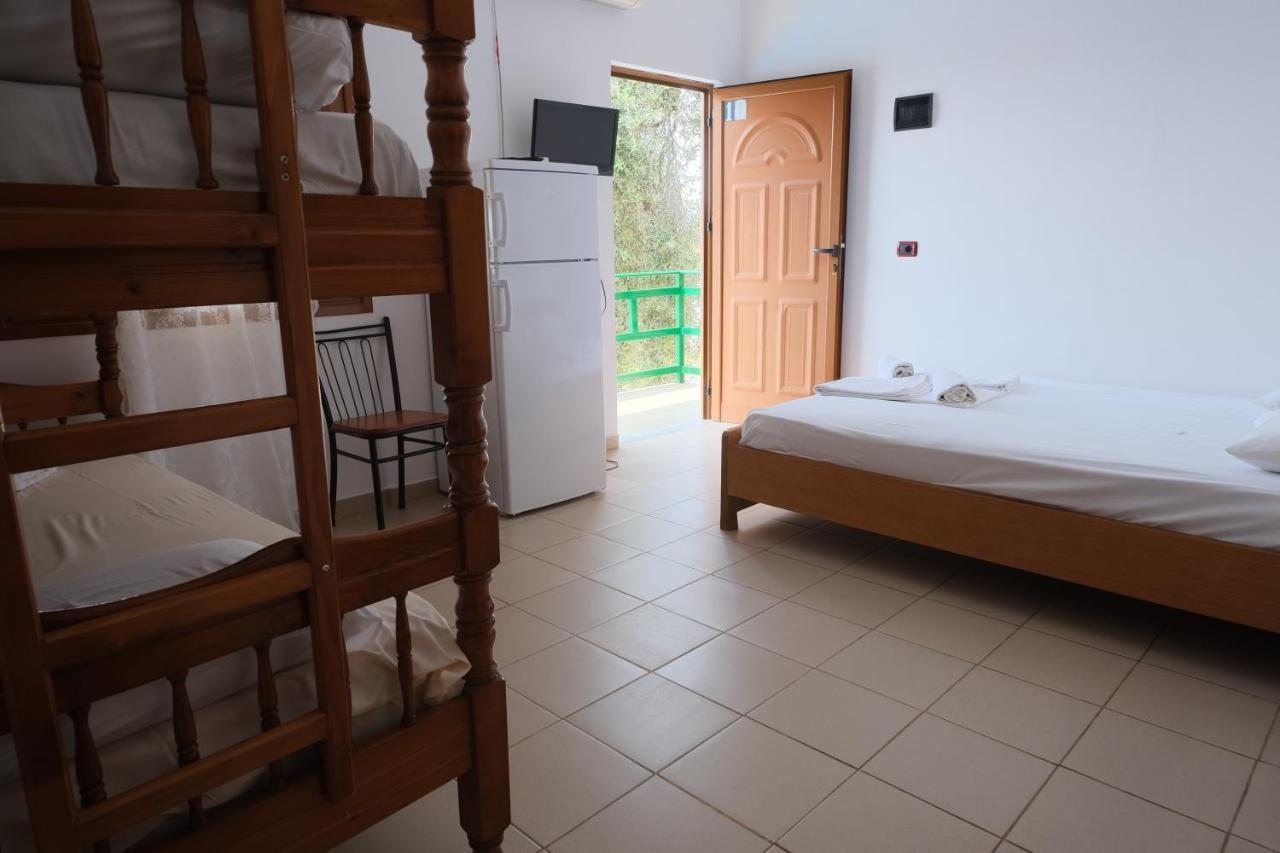 Mehilli Hotel Dhërmi Exteriör bild