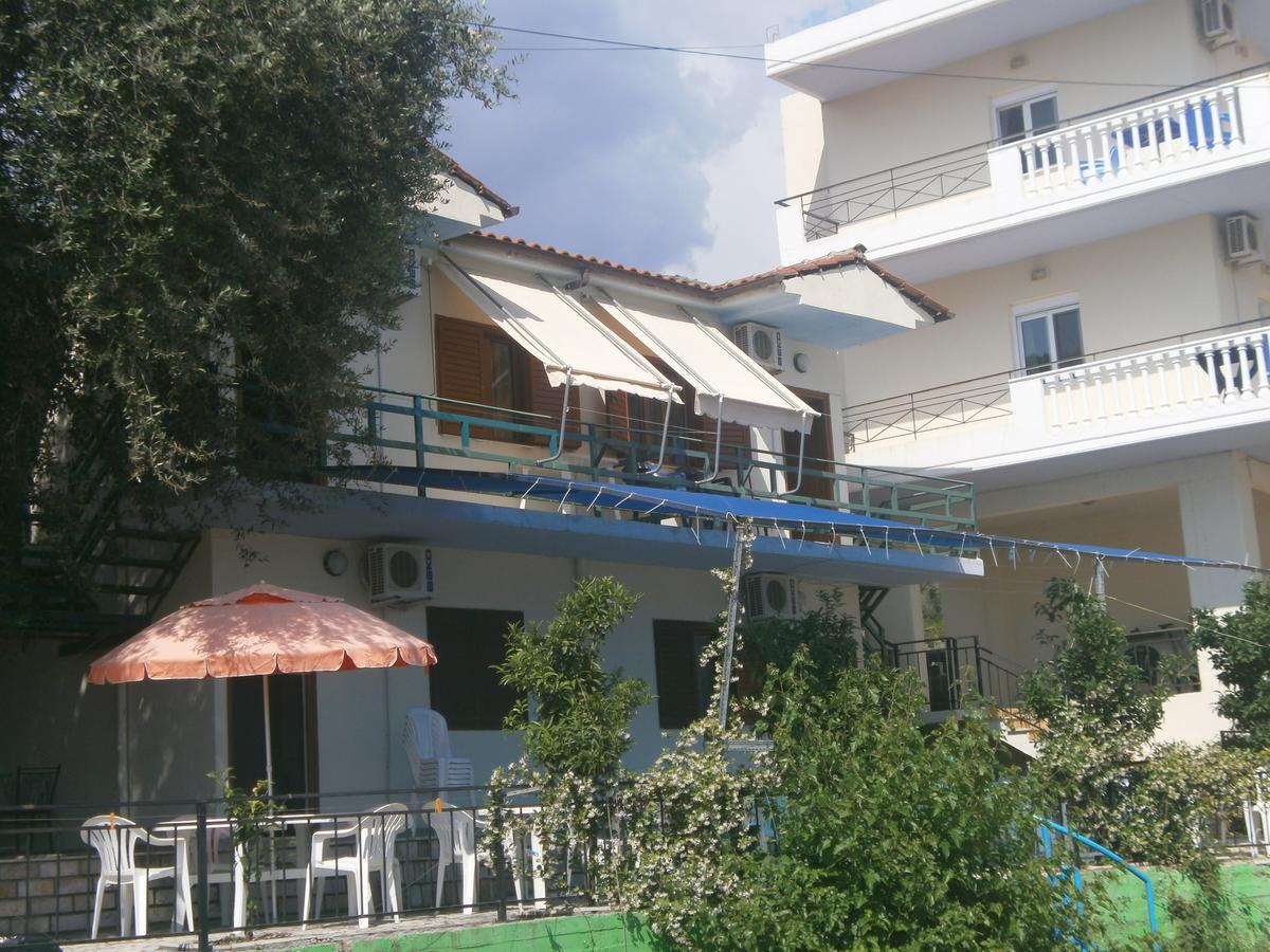Mehilli Hotel Dhërmi Exteriör bild